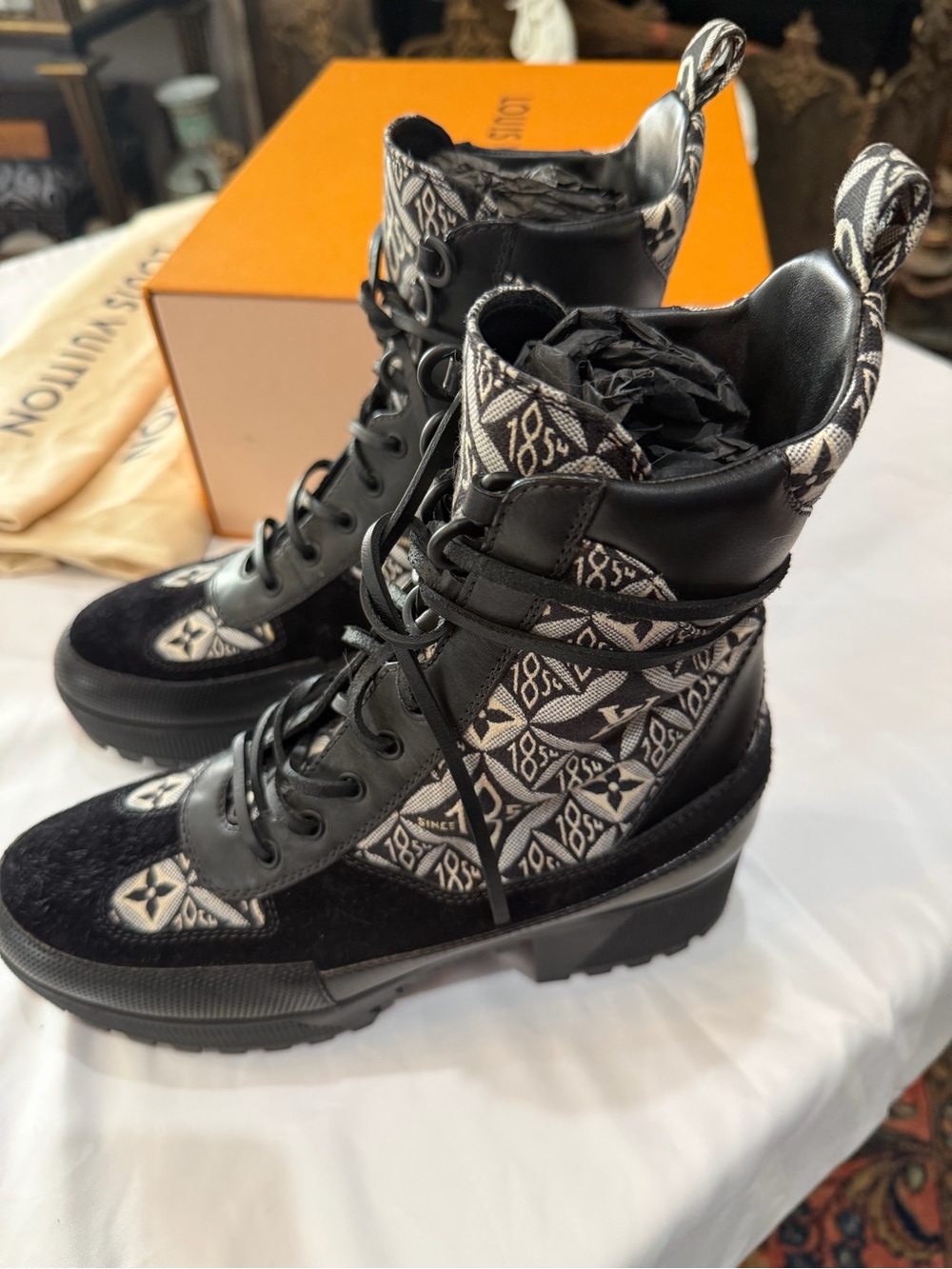 Boot - Picture 10 of 15